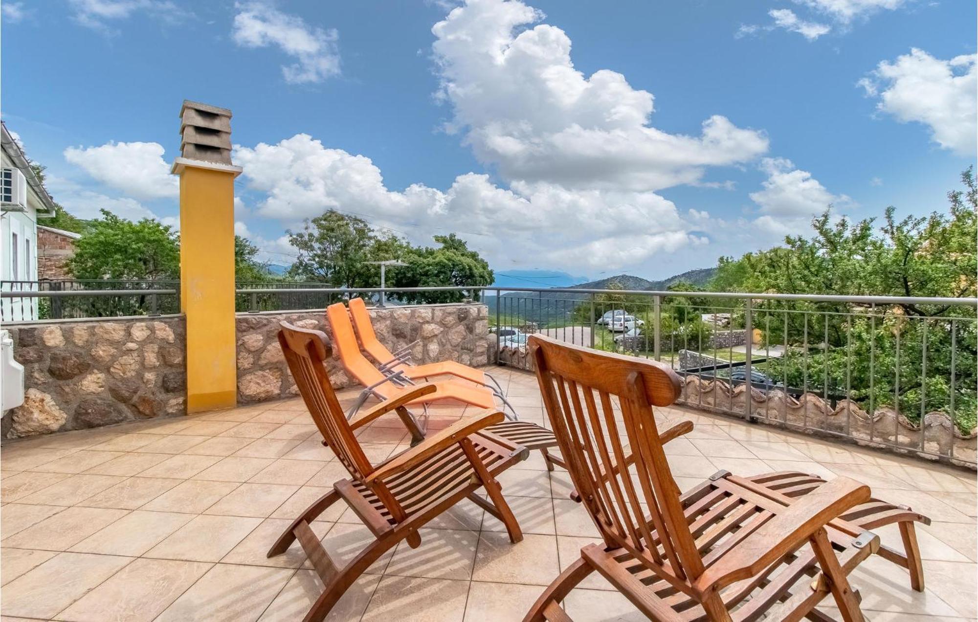 Stunning Home In Bribir With Wifi Exterior foto